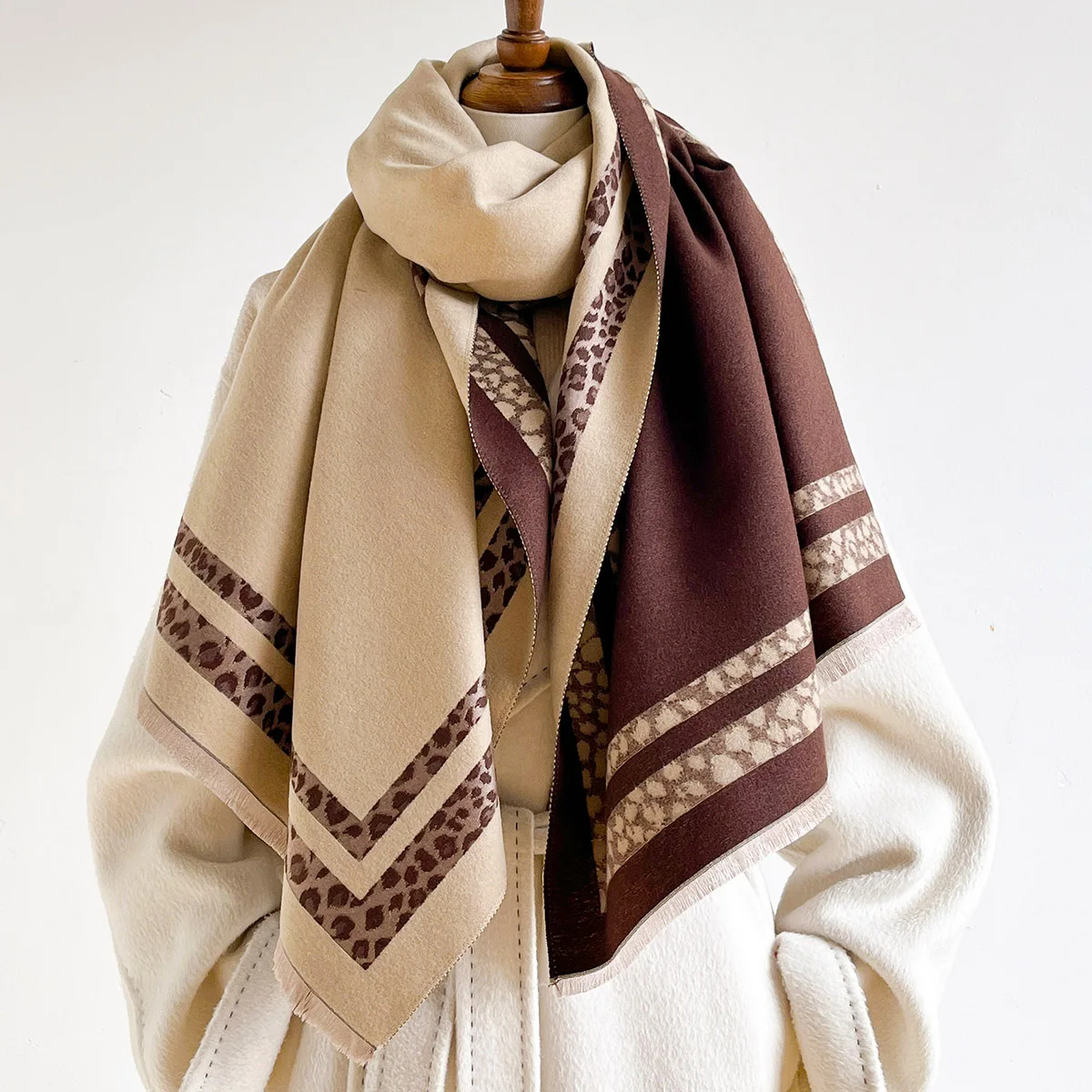 겨울용 양면 사용 가능한 따뜻한 대형 숄, 여성용 단색 - Woven Scarf Blanket 리뷰 및 가격
