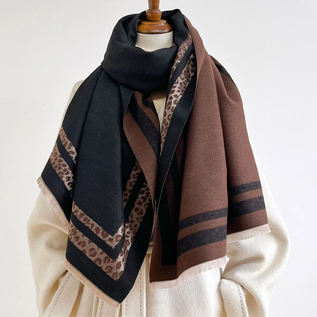 겨울용 양면 사용 가능한 따뜻한 대형 숄, 여성용 단색 - Woven Scarf Blanket 리뷰 및 가격