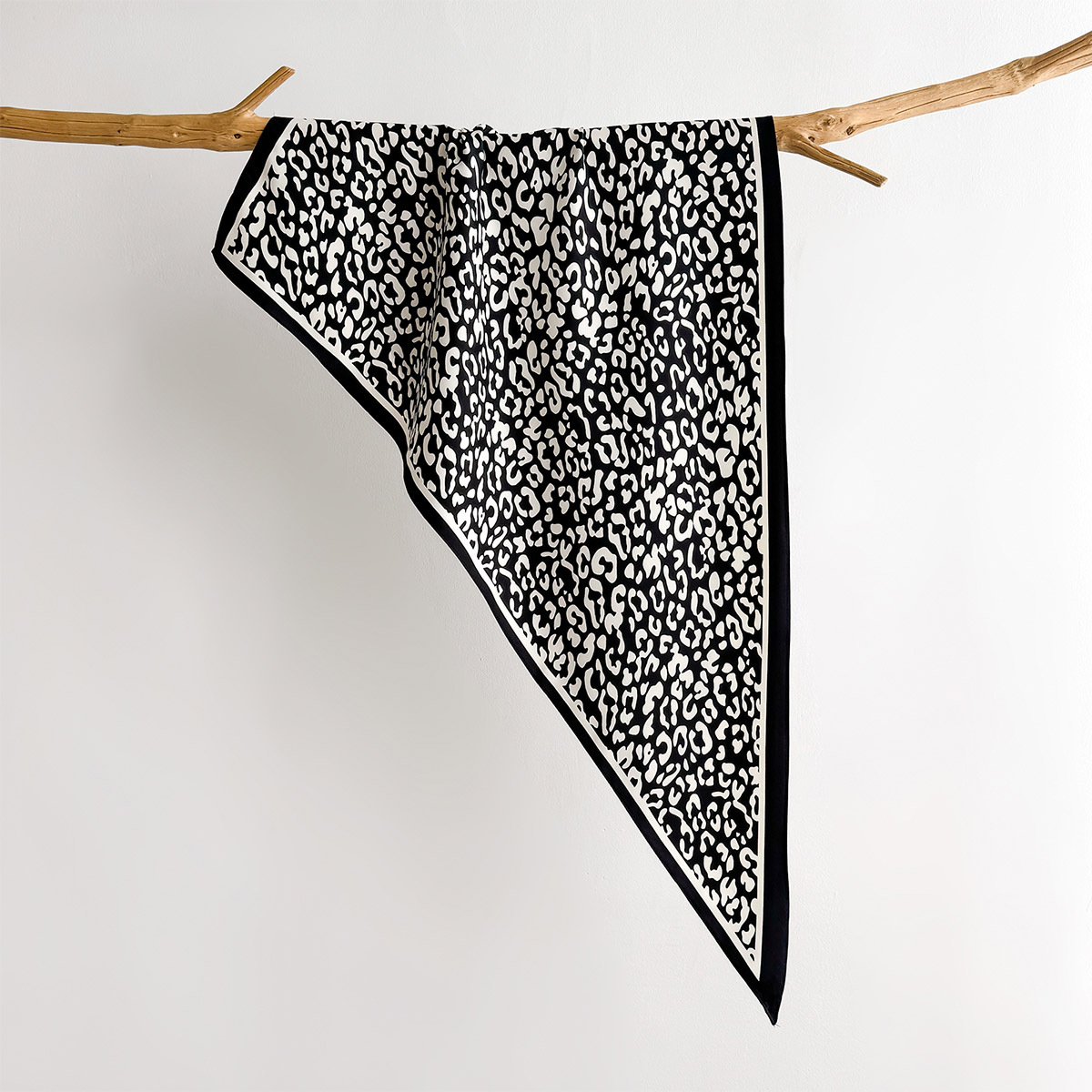 레오파드 프린트 스퀘어 스카프 여성용 소프트 스테인 모 - Face Scarf Mask 리뷰 및 가격